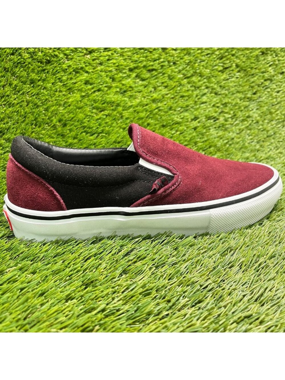 Vans Skate Slip-On Mens Size 6.5 Burgundy White Athletic Walking Shoes Sneakers